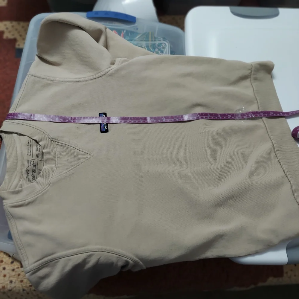Patagonia Men's Beige Crewneck Sweater Oar Tan Size XS